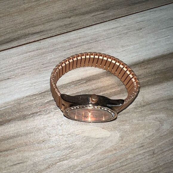 Charming Charlie Wristwatch Womens Rose Gold And Rhinestones Stretch Band Tested - Picture 4 of 8